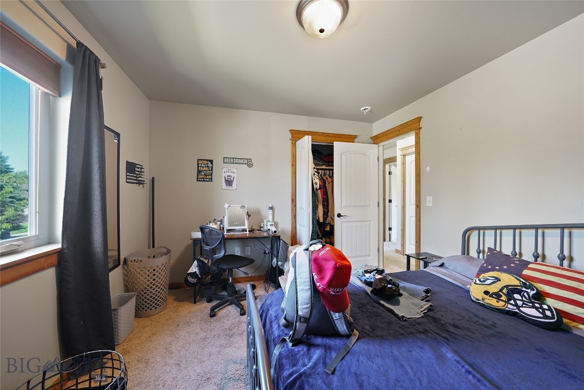 2935 Warbler Way B Property Photo 25