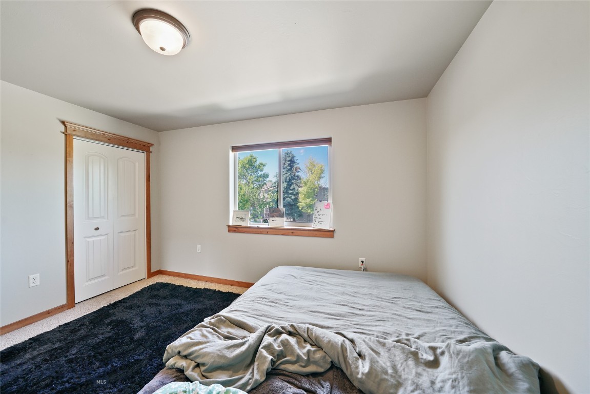 2935 Warbler Way B Property Photo 30