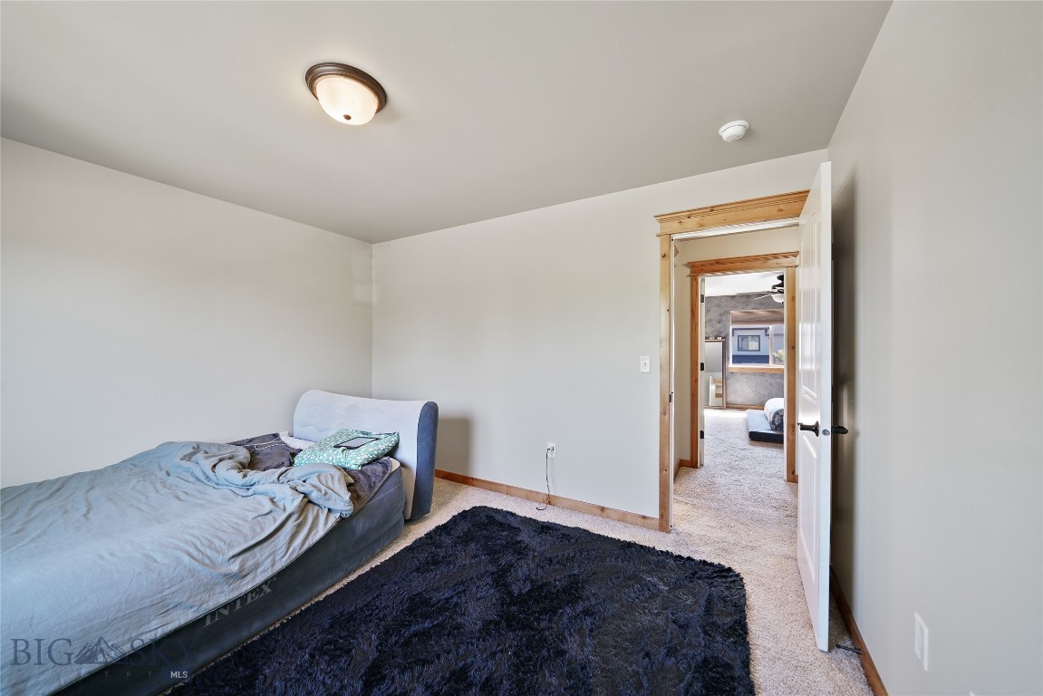 2935 Warbler Way B Property Photo 31