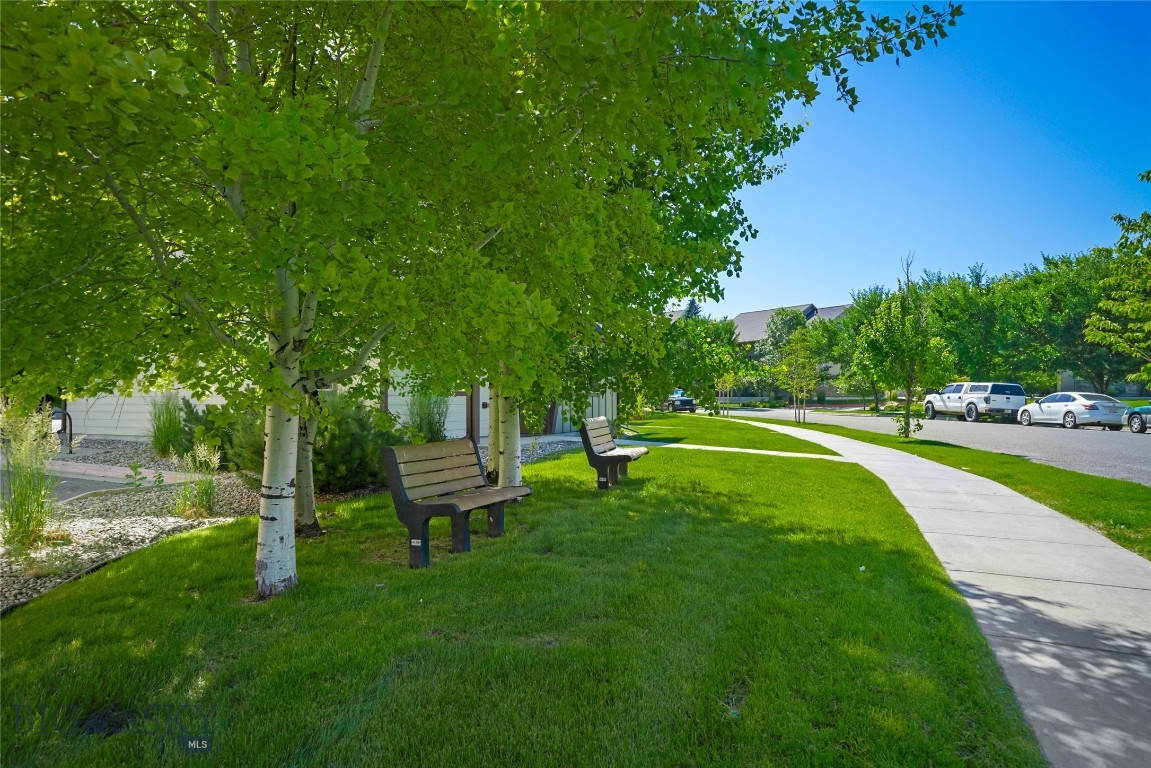 2935 Warbler Way B Property Photo 37