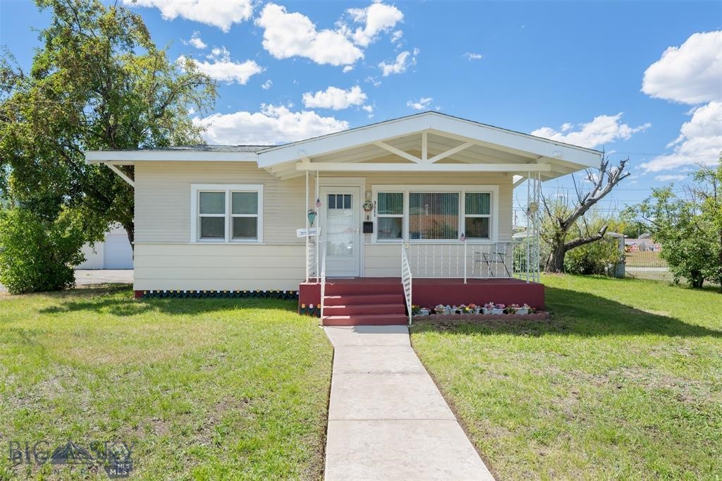 3111 Busch Street Property Photo 1
