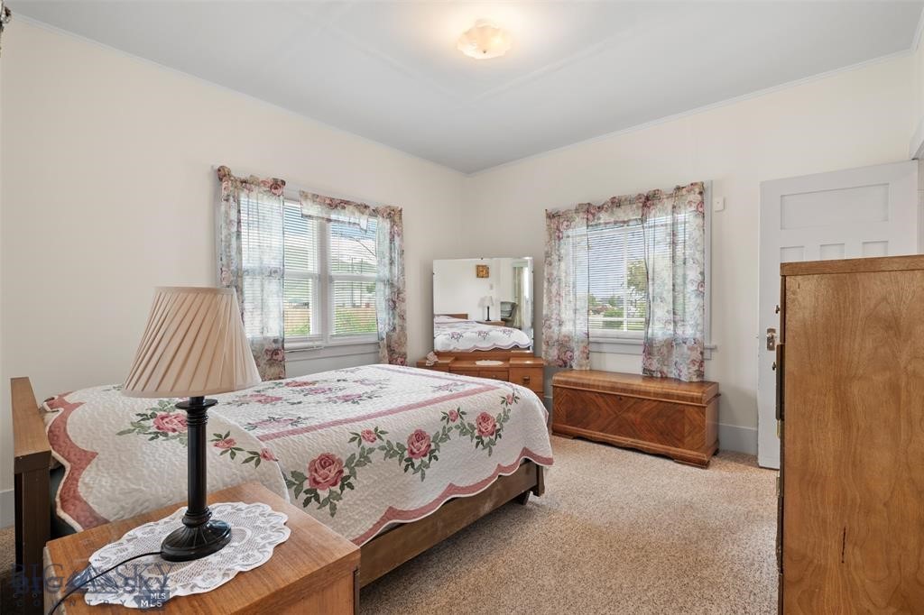 3111 Busch Street Property Photo 5