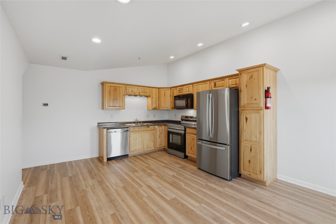 129 Village Drive 301a Property Photo 4
