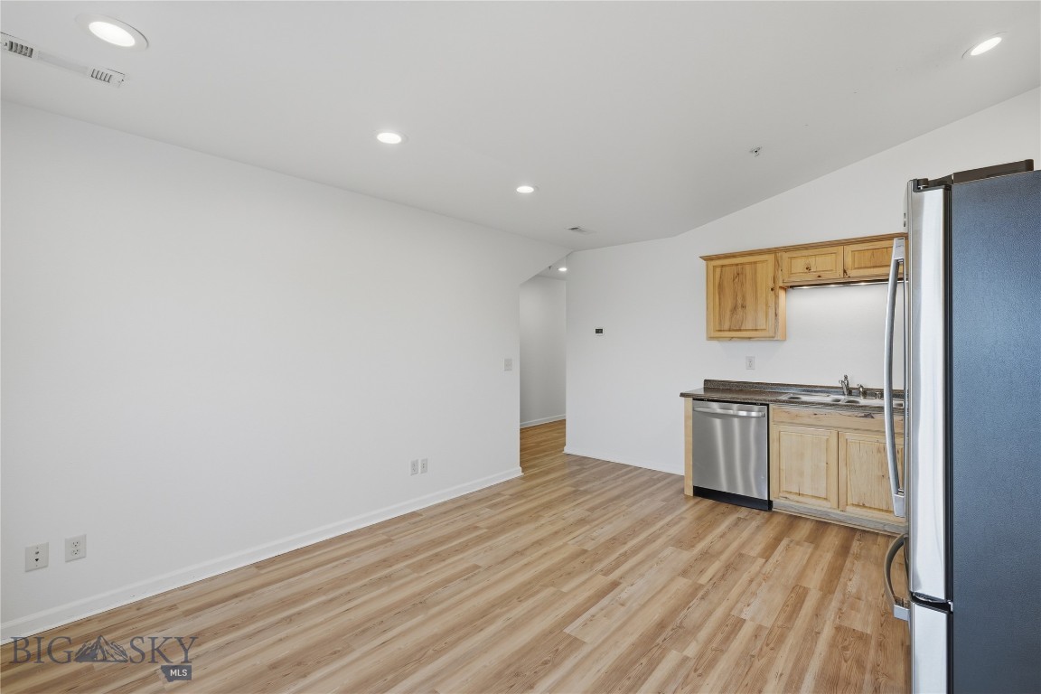129 Village Drive 301a Property Photo 7