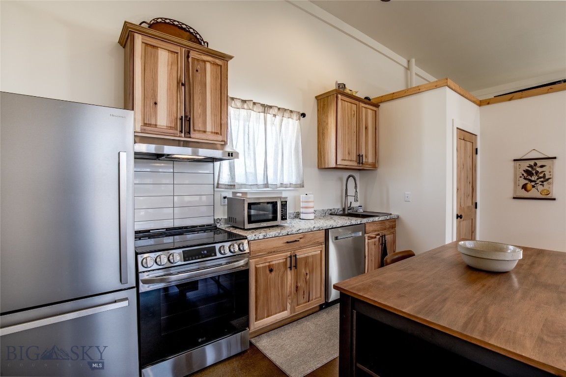74 Sky View Drive Property Photo 42