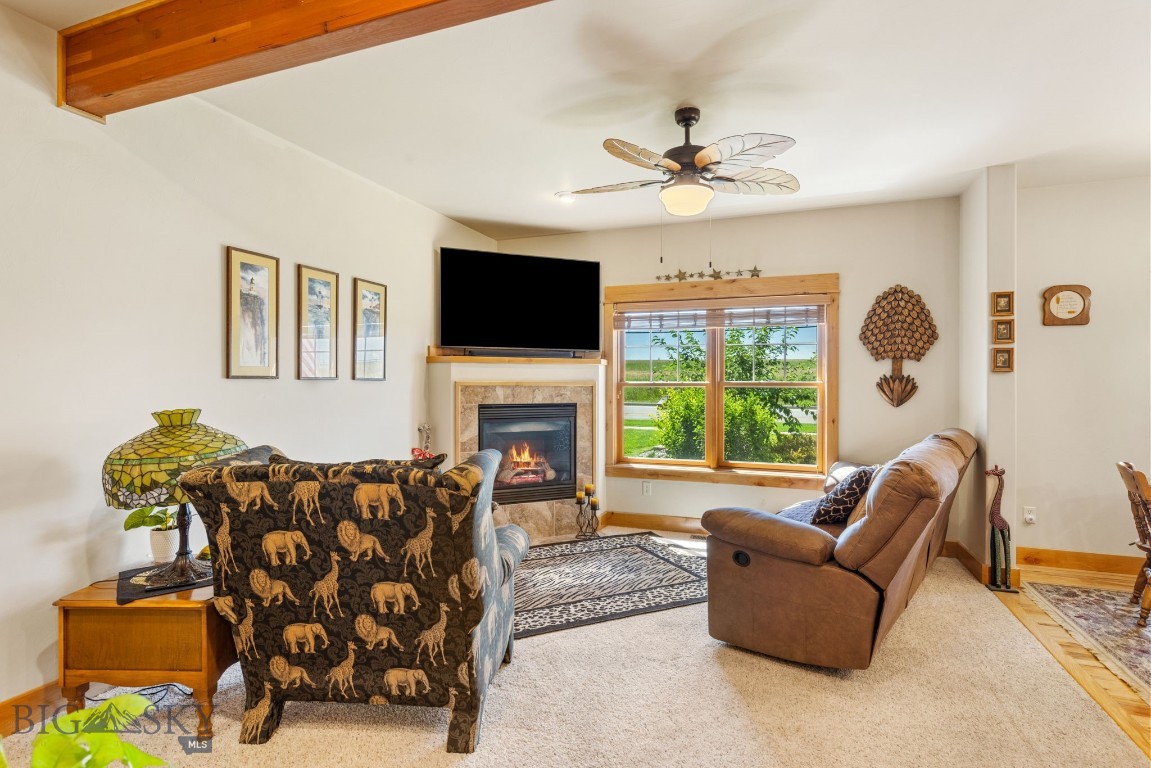 3069 Fen Way B Property Photo 11