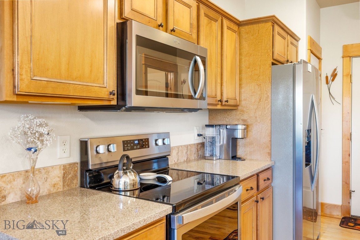 3069 Fen Way B Property Photo 20