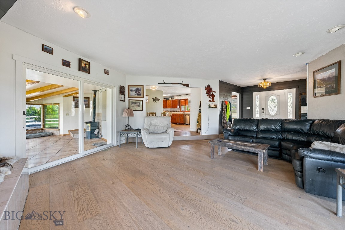 127 Low Street Property Photo 10