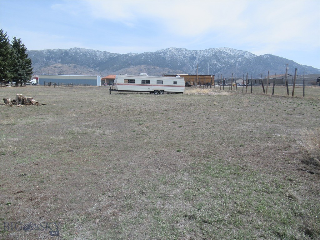 1830 Holmes Property Photo 20