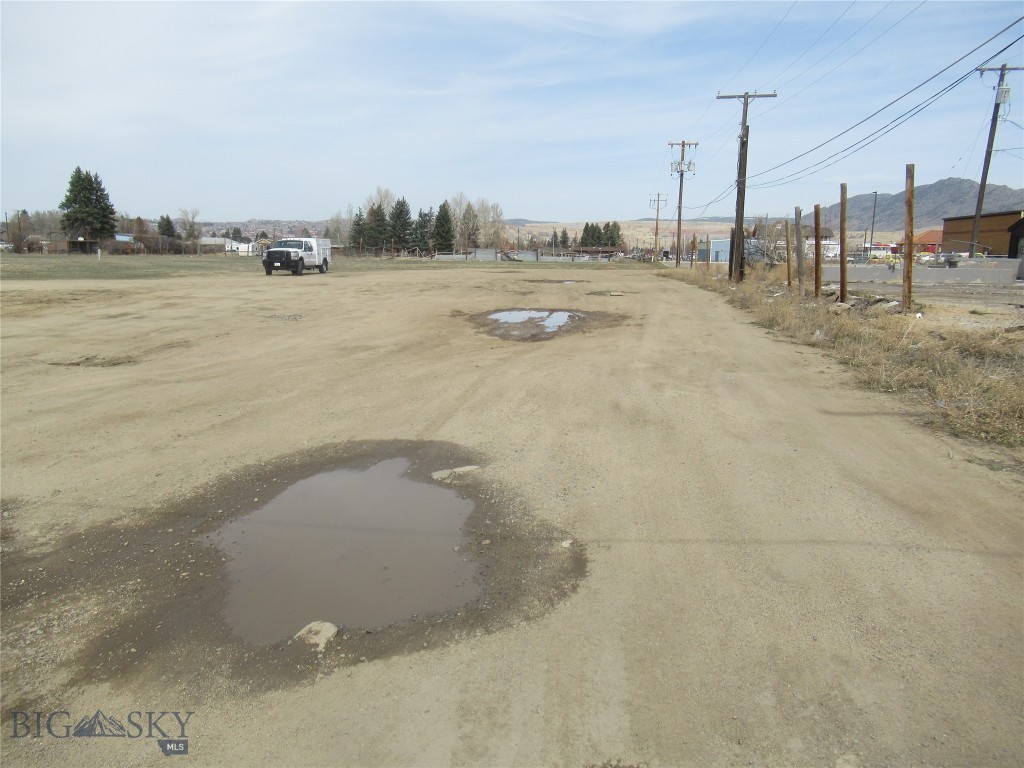 1830 Holmes Property Photo 29