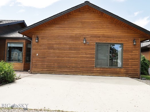 110 Claggett Property Photo 5