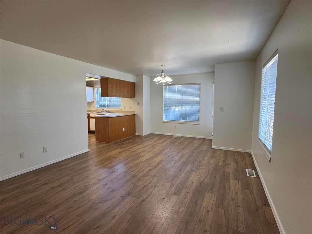 211 Michael Grove 1a Property Photo 2