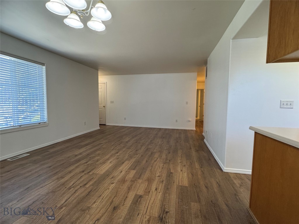 211 Michael Grove 1a Property Photo 5