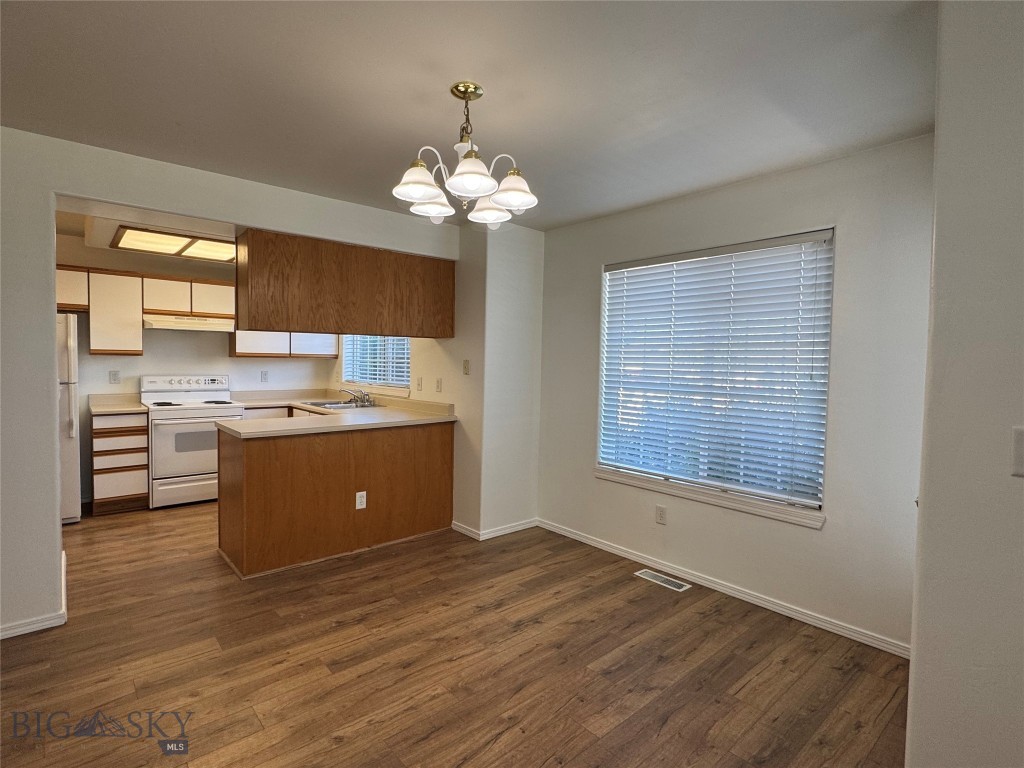 211 Michael Grove 1a Property Photo 6
