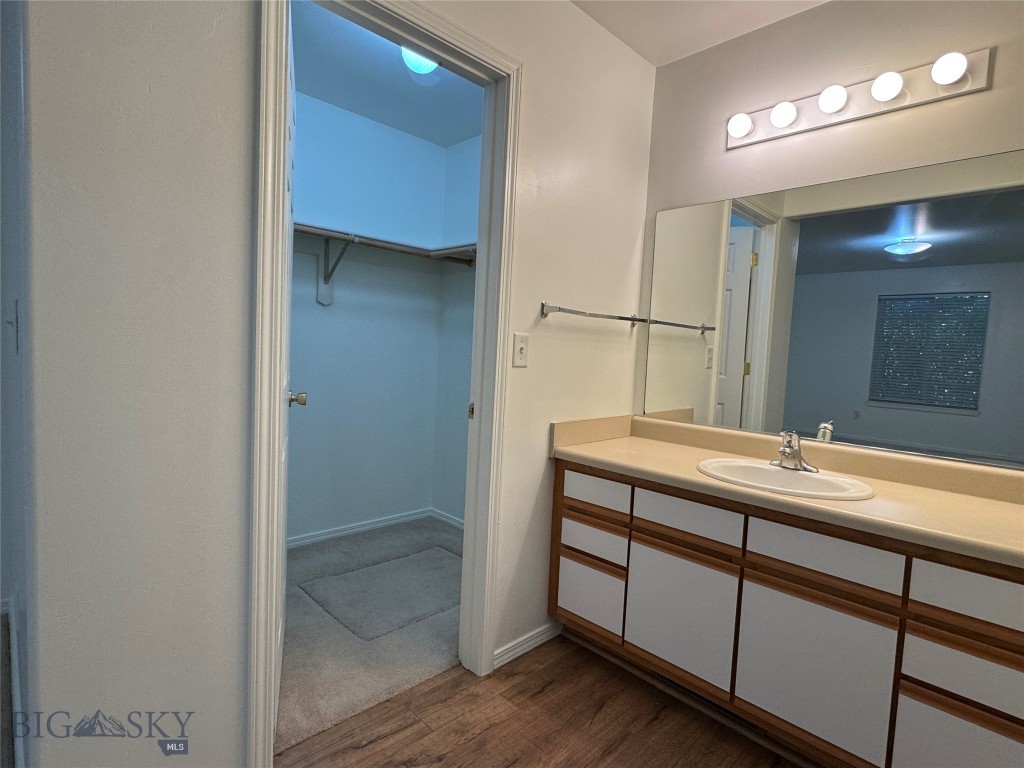 211 Michael Grove 1a Property Photo 19