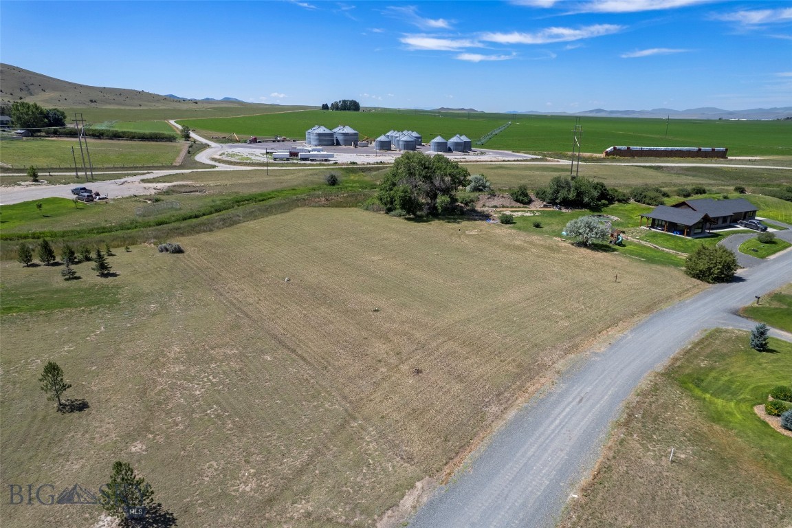 44 Missouri View Property Photo 5