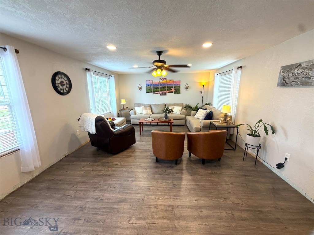 202 Busha Property Photo 2