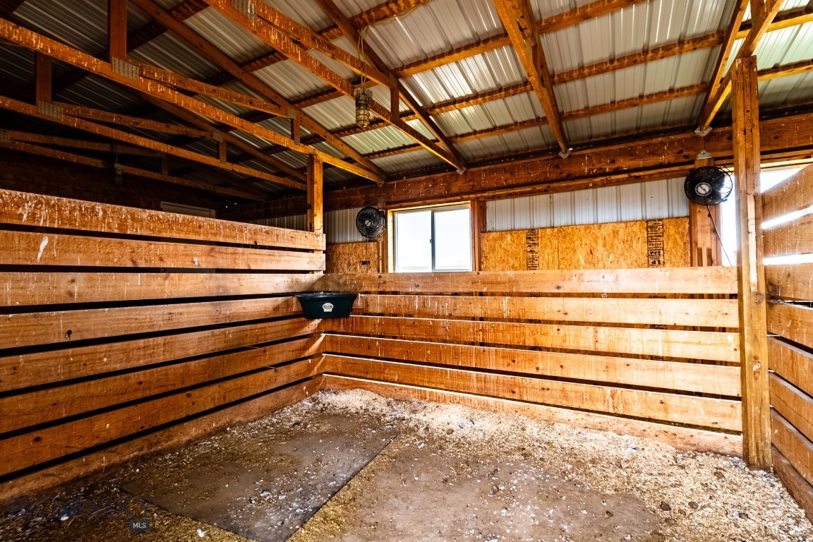 12 Bench Road Property Photo 11