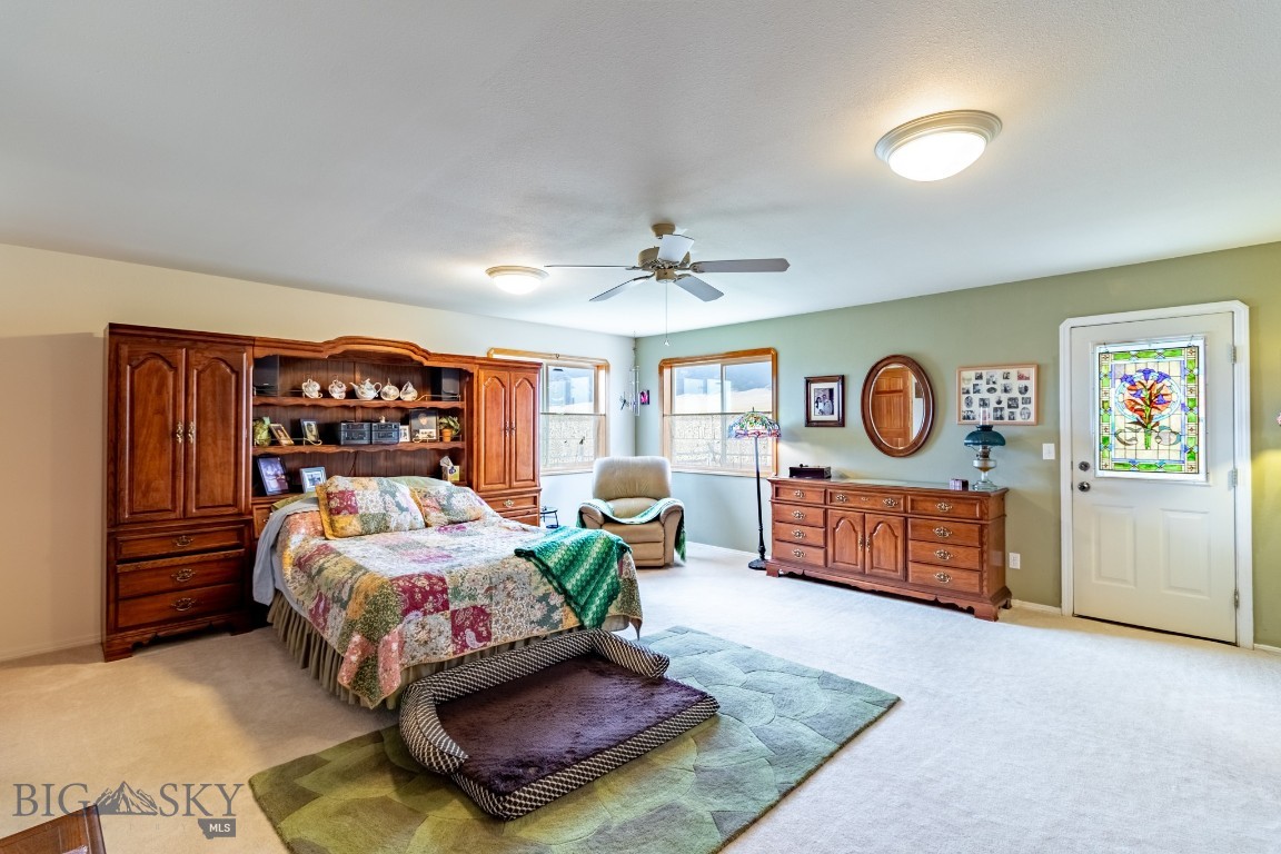 12 Bench Road Property Photo 16