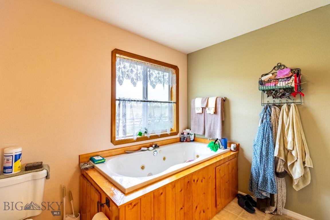 12 Bench Road Property Photo 17