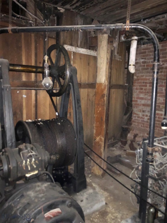 129 N Main Street N Property Photo 38
