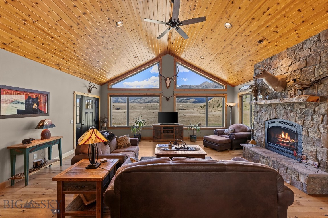 60 Hidden Valley Road Property Photo 15