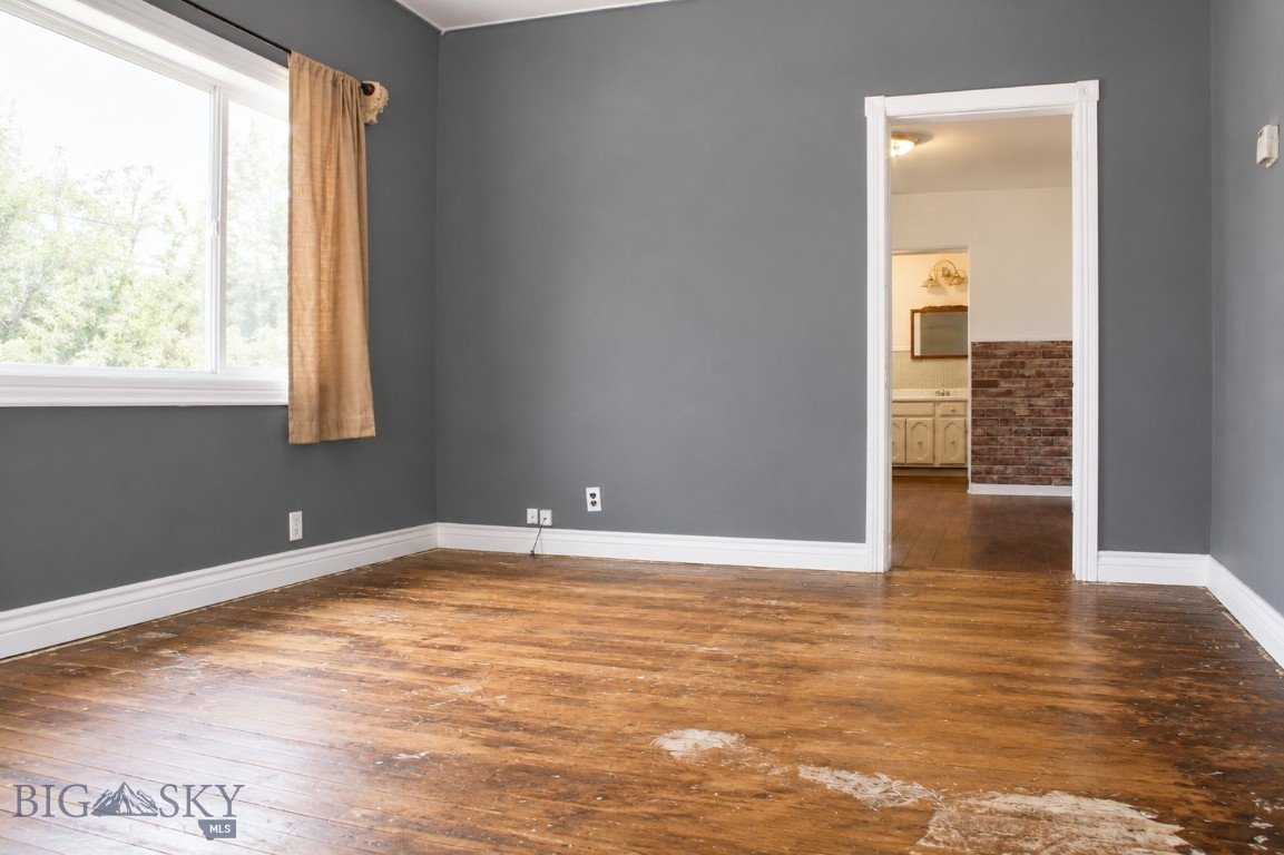 608 E Commercial Property Photo 9