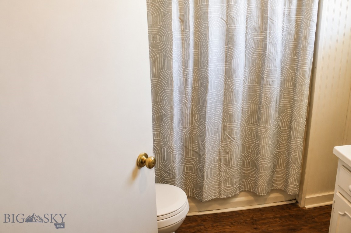 608 E Commercial Property Photo 13