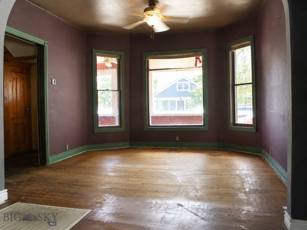 608 E Commercial Property Photo 17