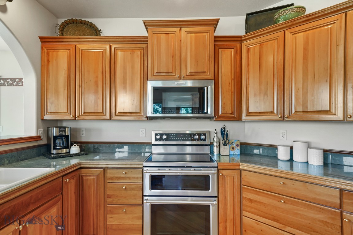 1343 Candlelight Drive Property Photo 32