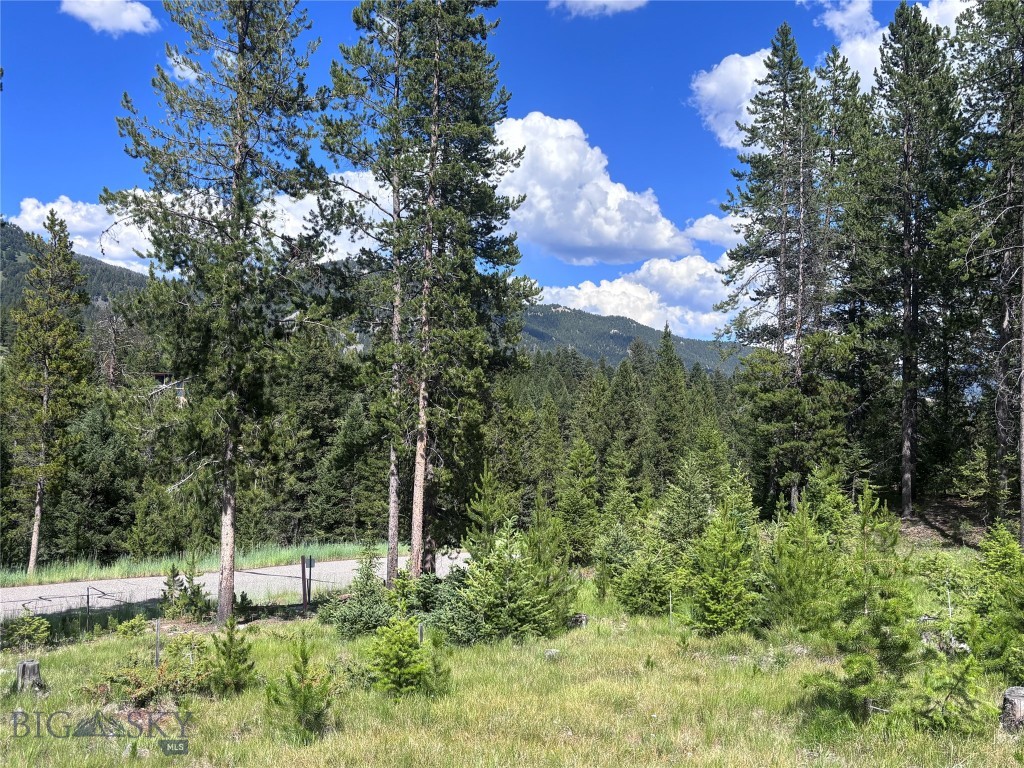 566 Antler Ridge Property Photo 1