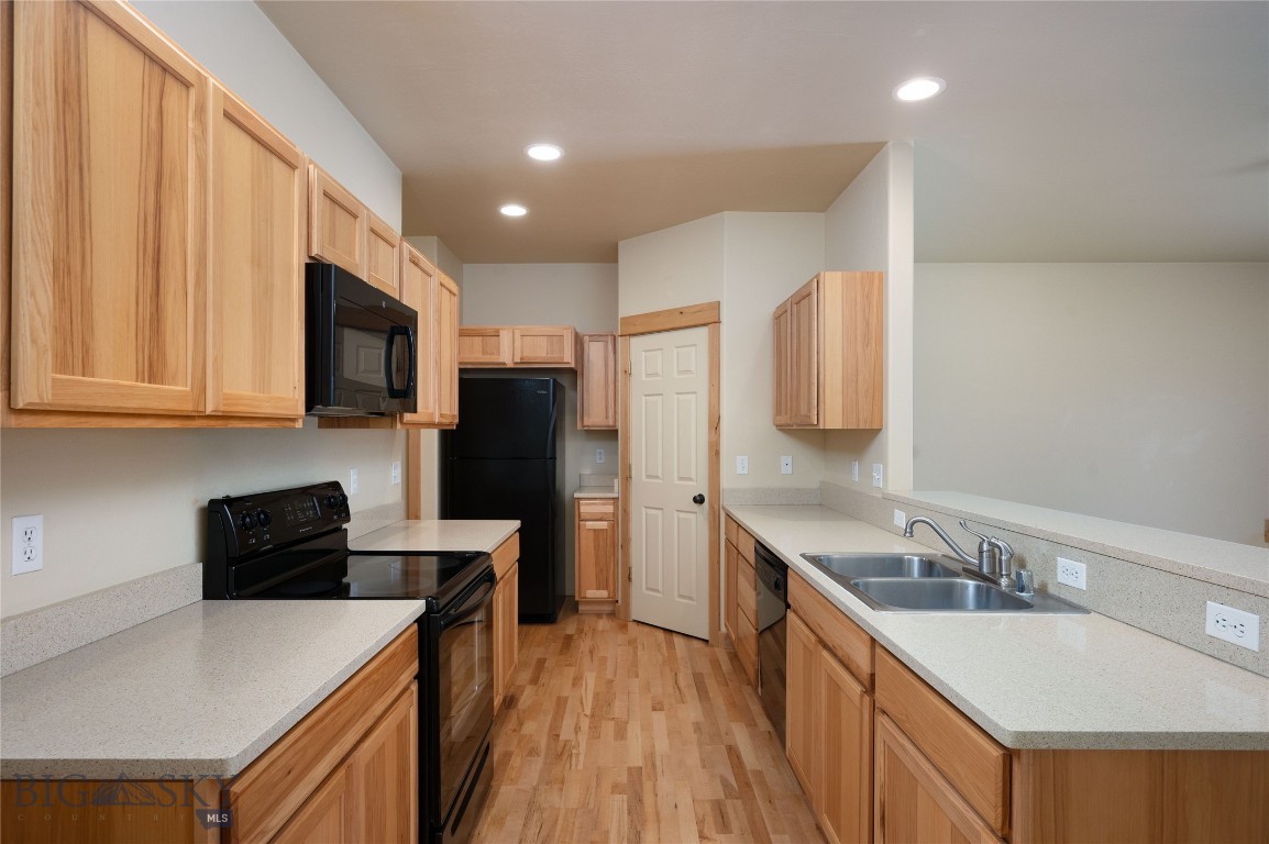 4541 Ethan Way D Property Photo 5