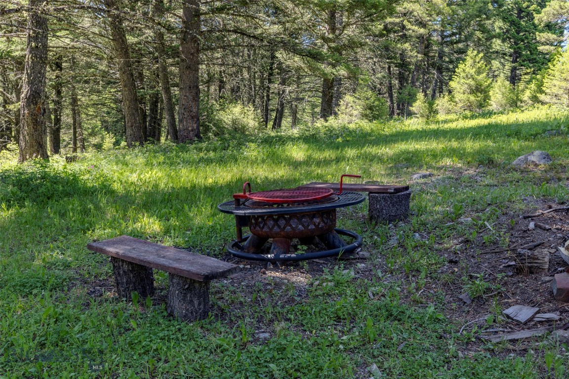 593 Upper Cottonwood Property Photo 4