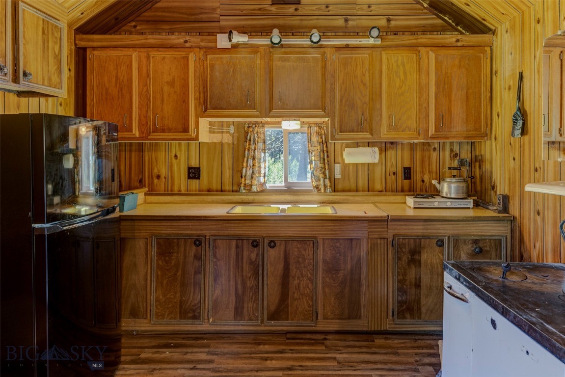 593 Upper Cottonwood Property Photo 10