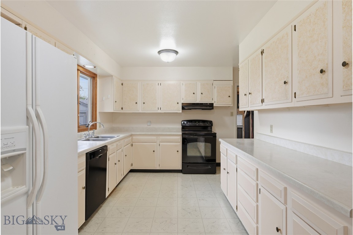 17 N Walnut Street Property Photo 12