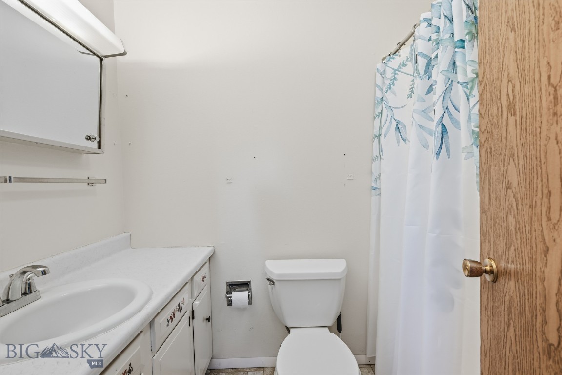 17 N Walnut Street Property Photo 22