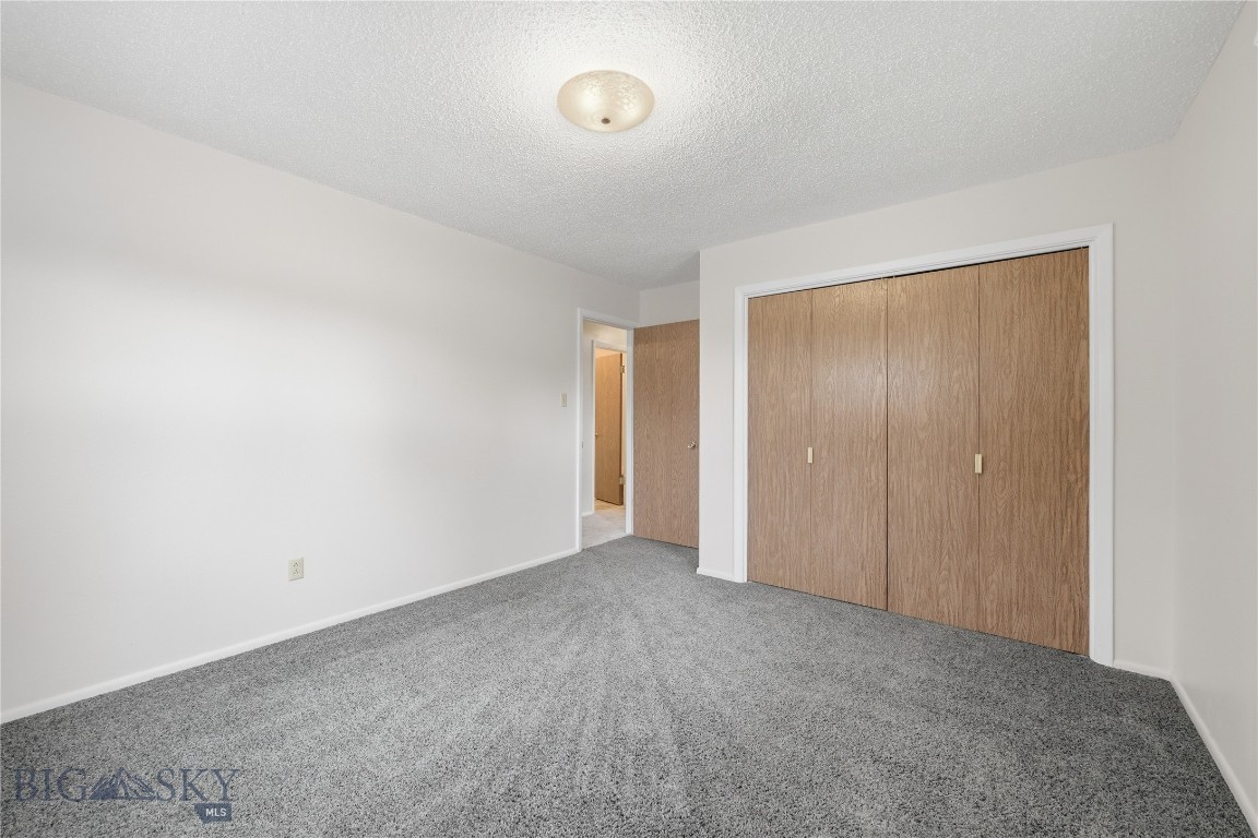 17 N Walnut Street Property Photo 25
