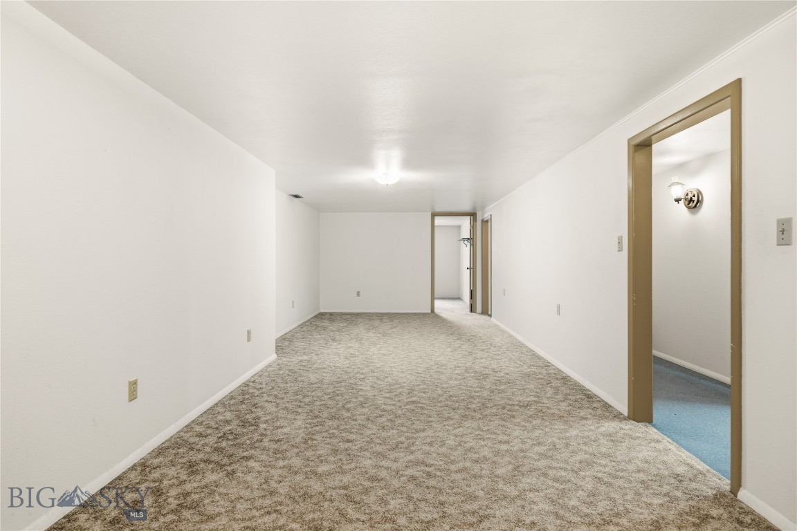 17 N Walnut Street Property Photo 32