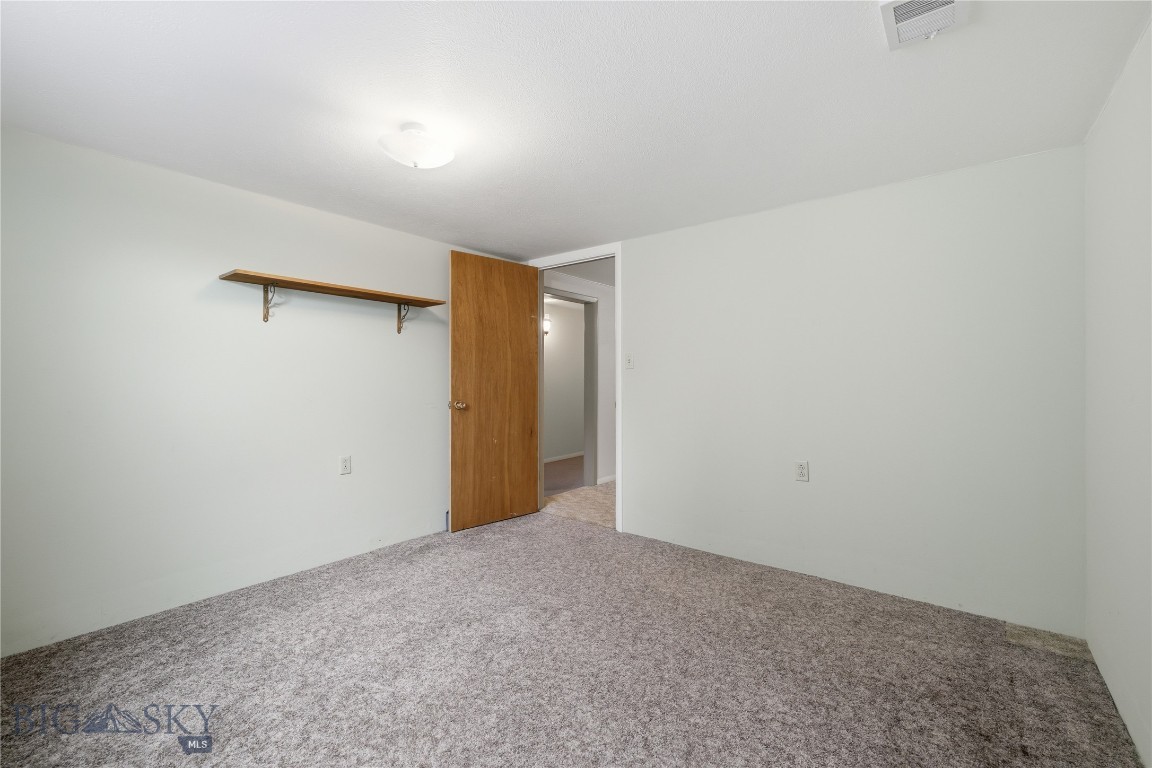 17 N Walnut Street Property Photo 37
