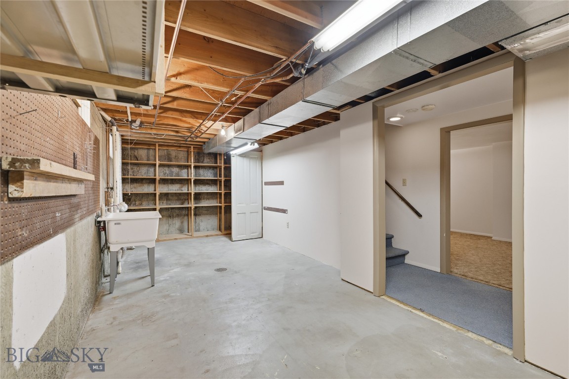 17 N Walnut Street Property Photo 42