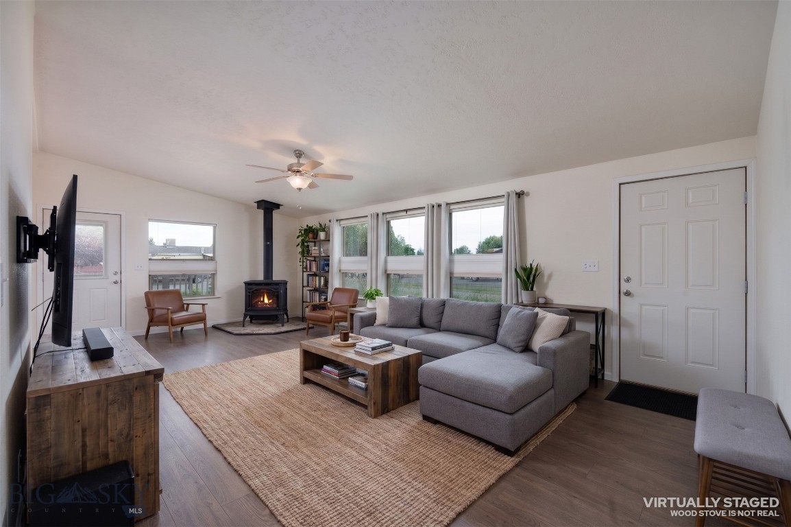 607 Meadow Circle Property Photo 4
