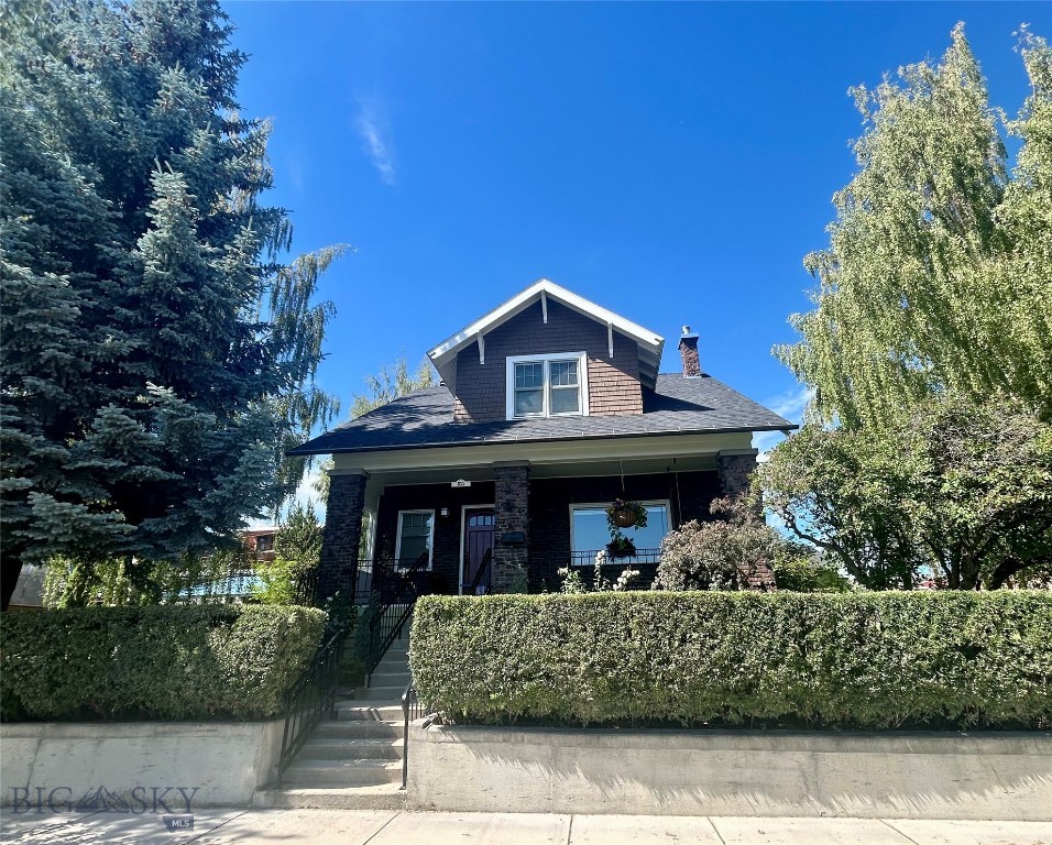 805 W Diamond Property Photo 1
