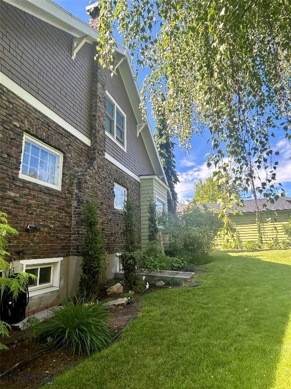 805 W Diamond Property Photo 16