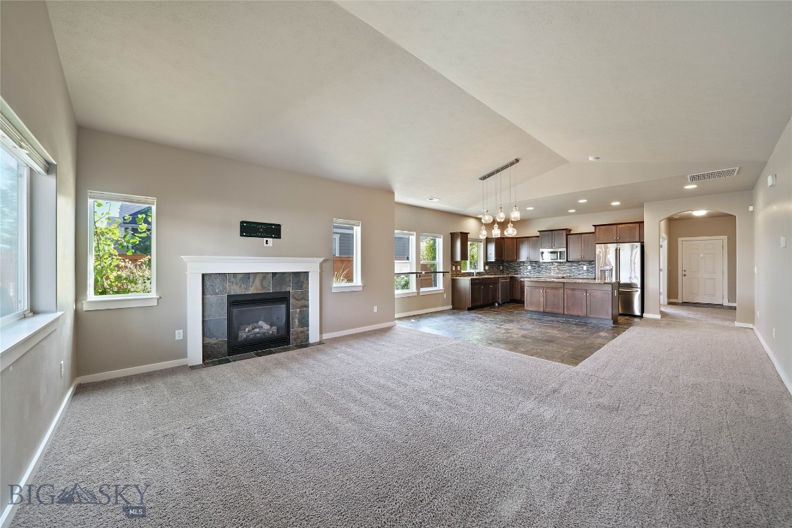 144 Valleyfire Lane Property Photo 5