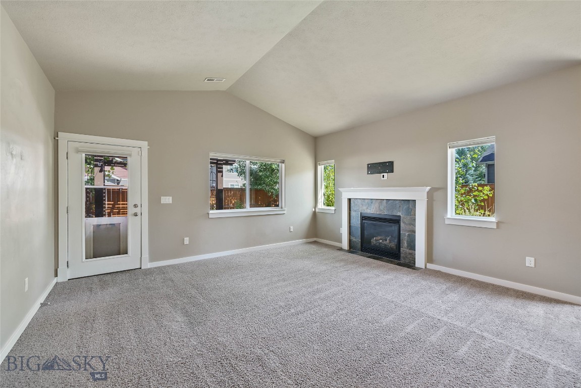 144 Valleyfire Lane Property Photo 7