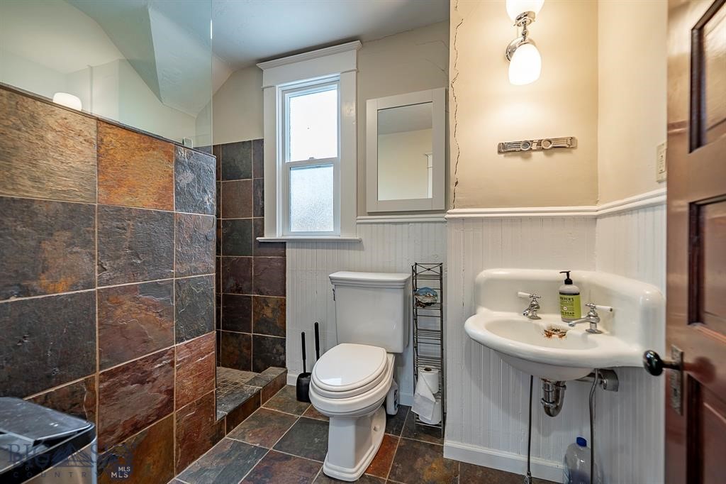 101 N E Property Photo 21