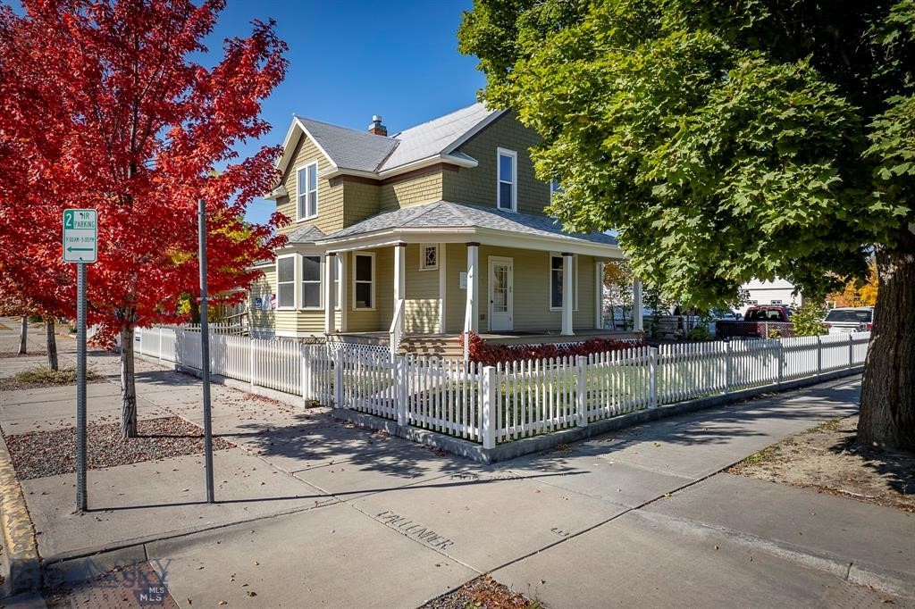101 N E Property Photo 1