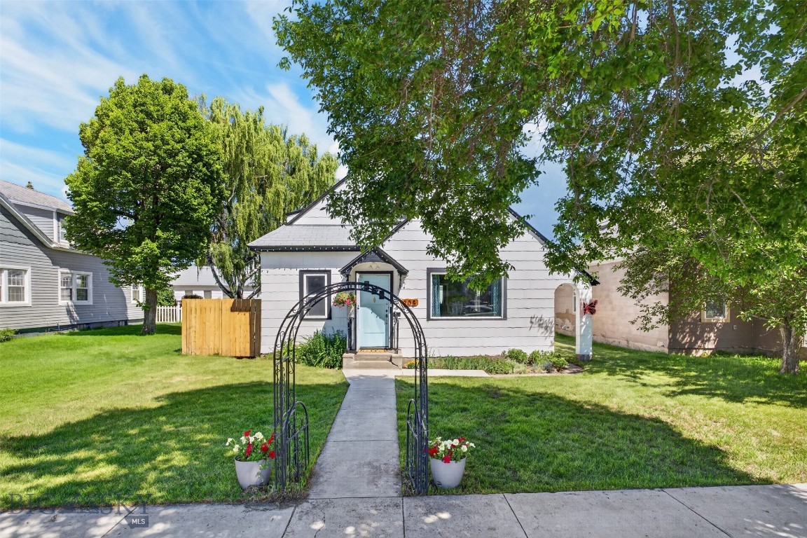 205 Fourth Street Property Photo 1