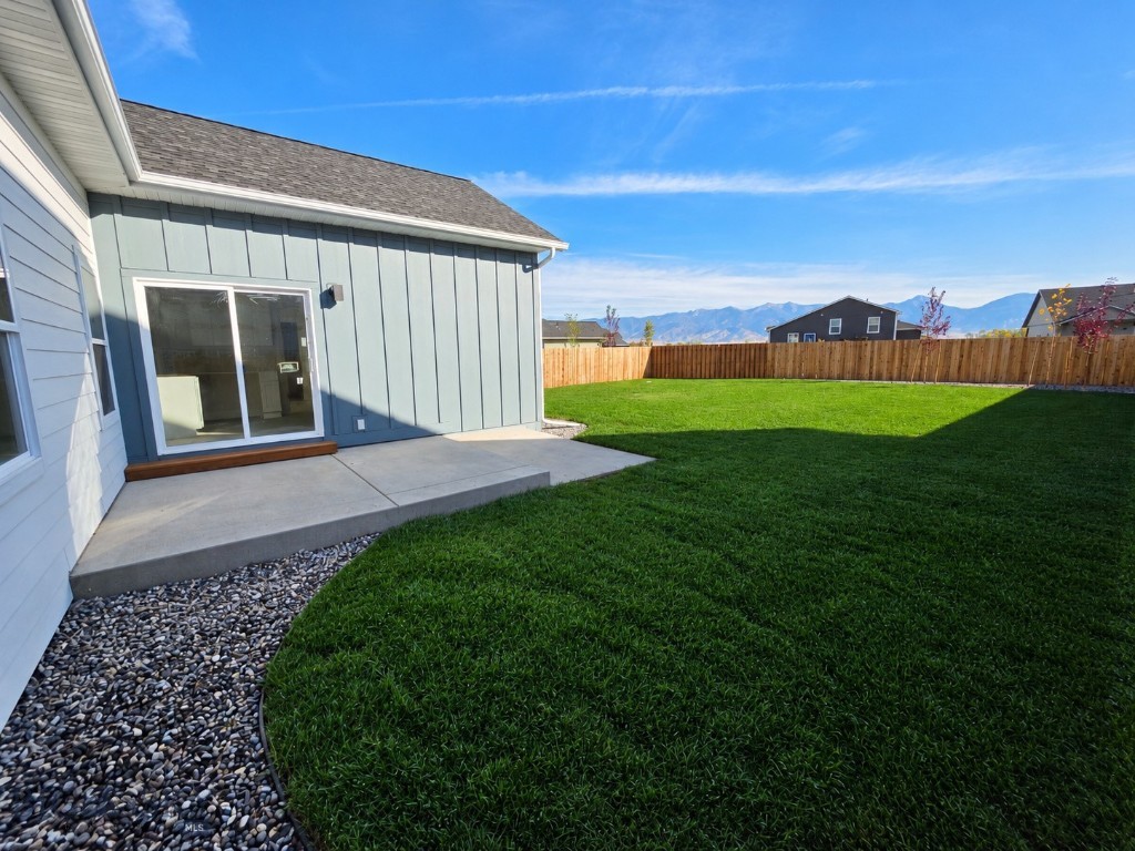 1116 Falcon Ridge Boulevard Property Photo 6