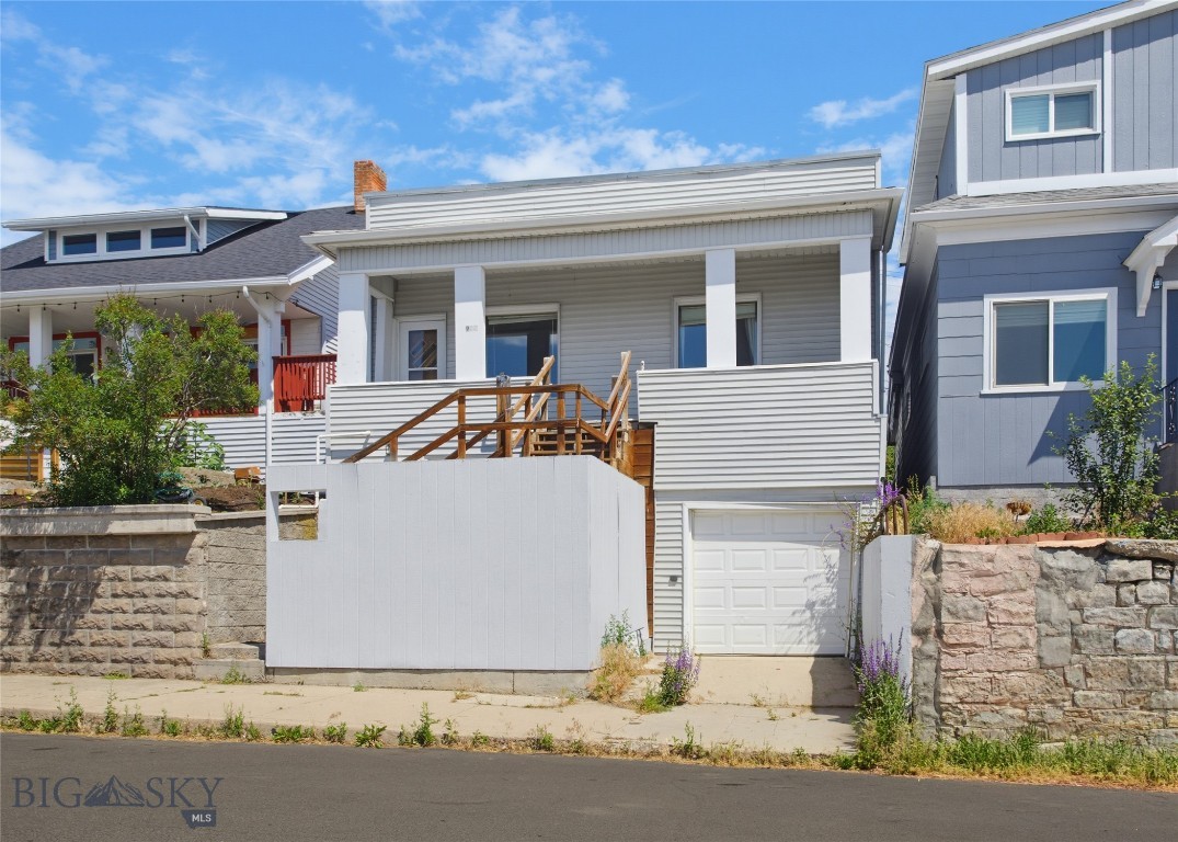 925 W Woolman Property Photo 1